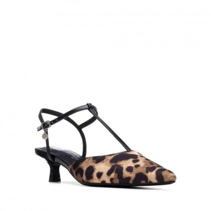 Shoes Shoes