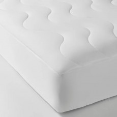The Fine Bedding Co. Spundown Mattress Protector Small Double The Fine Bedding Co. Spundown Mattress Protector Small Double