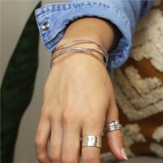 Pom Silver Wave Bangle