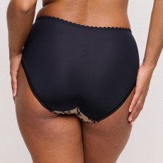 PrimaDonna Manali Brief
