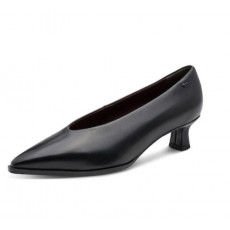Tamaris Court Shoe
