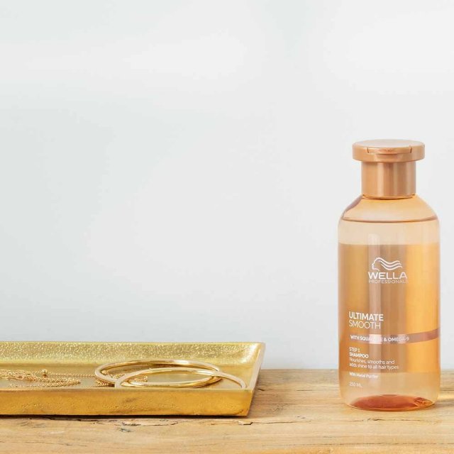 Wella Ultimate Smooth Shampoo 250ml