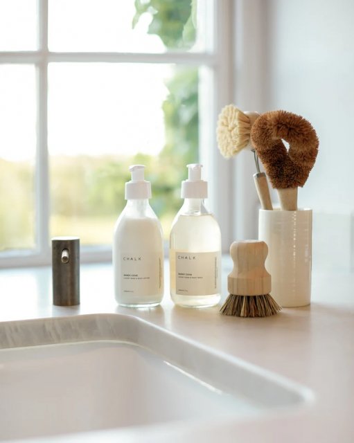 Luxury Hand & Body Wash Sandy Cove 250ml