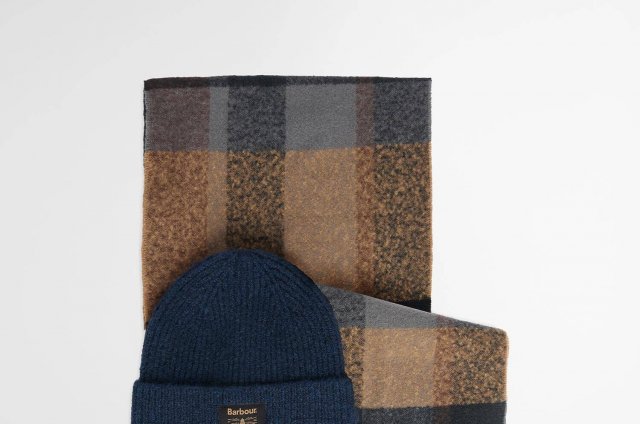 Barbour Westerdale Beanie & Scarf Gift Set